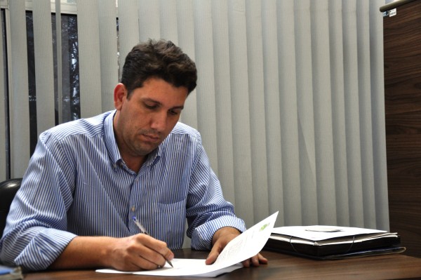 Giovanni Bonfim encaminha ofício informando vigência da lei 