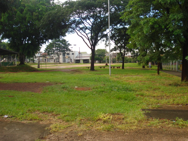Indicação de Anízio foi atendida na Praça Dante Furlan.