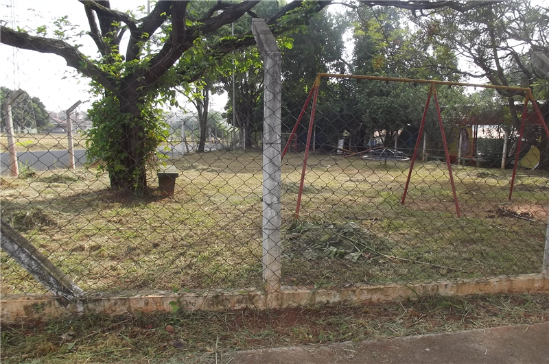 Após pedido de Carlão, foi efetuada limpeza em área de lazer