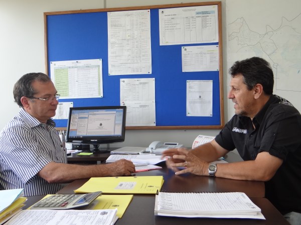 Após visita ao bairro, Kadu fez pedidos a secretário