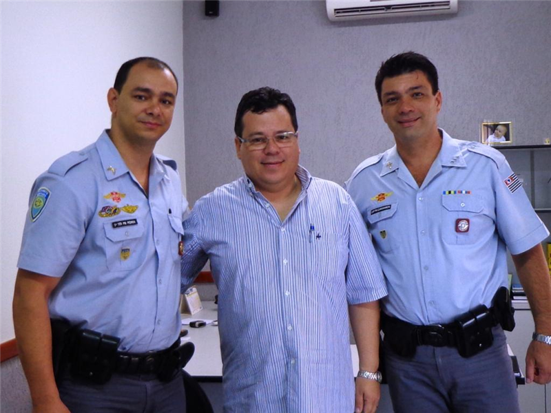Dr. José, durante reunião com policiais rodoviários, em Limeira