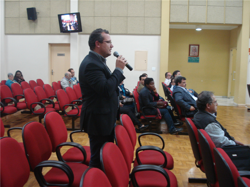 Danilo questionou representantes da CATI a respeito de convênio com a Prefeitura de Santa Bárbara D OESTE