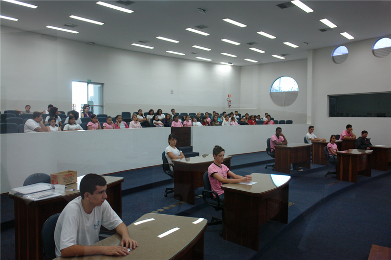 Alunos realizam sessão do Câmara do Futuro
