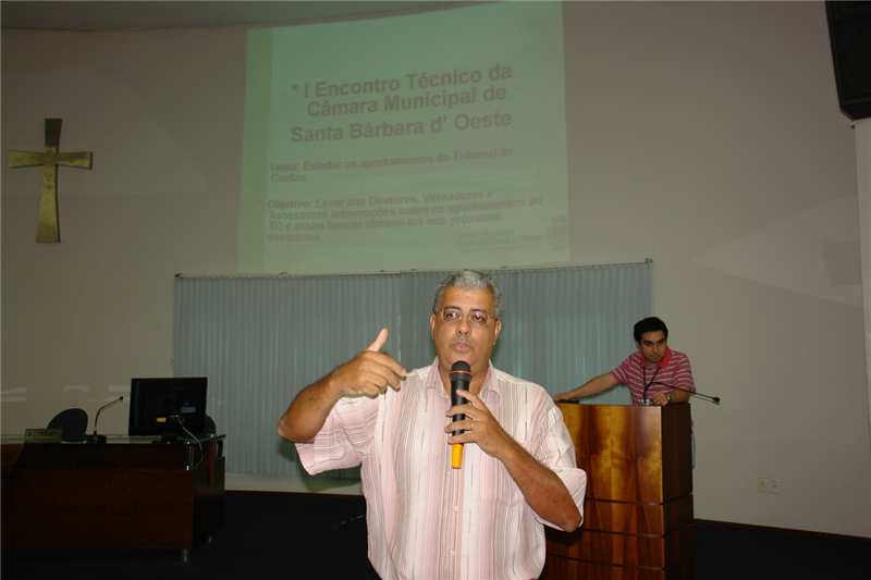 Dr Ernani fala na segunda etapa do curso, nesta quinta