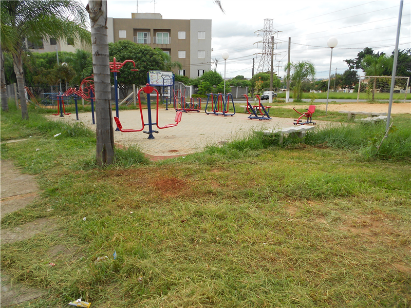 Pedido de Ademir começa a ser atendido no Residencial Furlan.