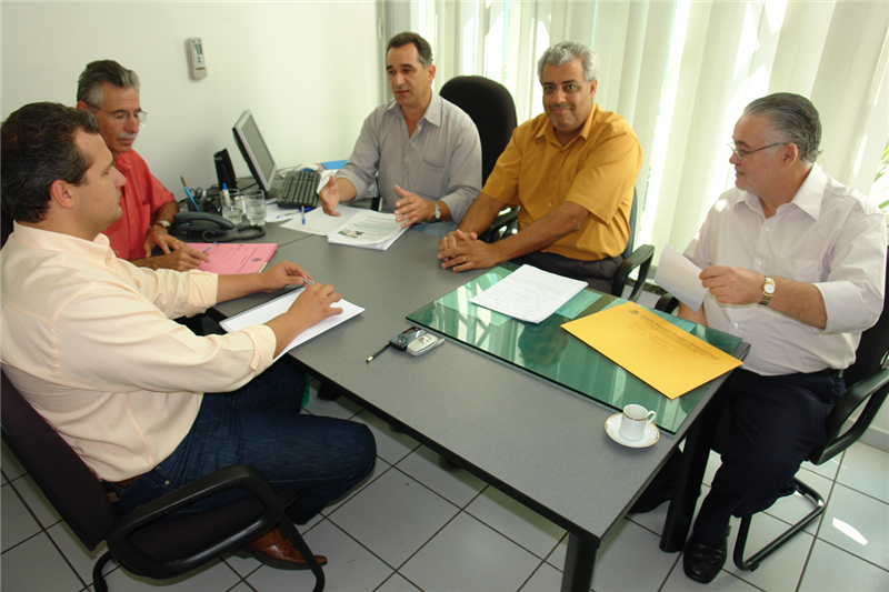 Vereadores da Comissão Processante realizaram primeira reunião hoje e determinaram notificação de Itaberaba