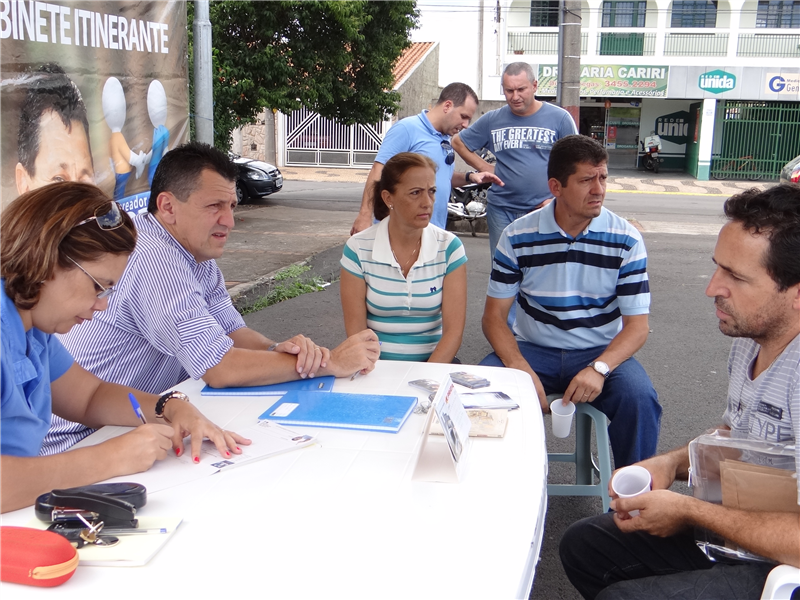 Kadu lança o projeto "Gabinete Itinerante" no Santa Rita.