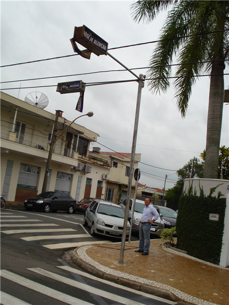Juca pede troca das placas