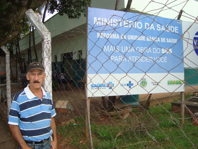 Pereira acompanha obra de UBS no bairro Cidade Nova