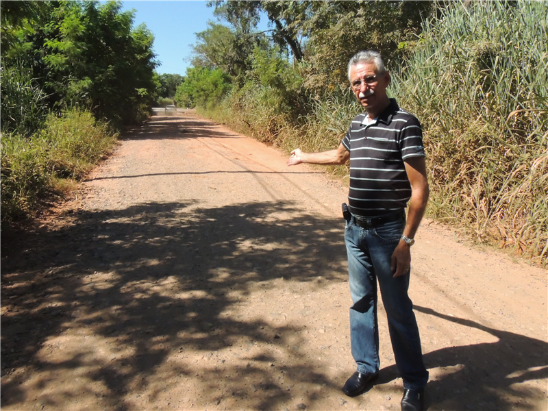 Carlão verifica precariedade da Estrada dos Confederados.