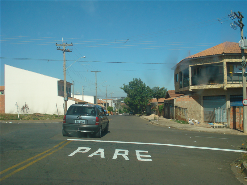 Sinalização de solo na rua Lorena.
