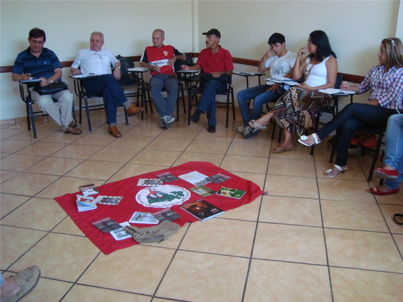 Vereador Antonio Pereira participa de reunião do MST em Americana