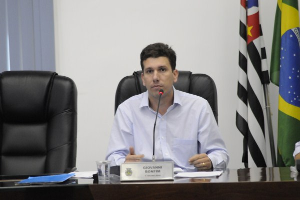 Giovanni quer garantir manuitenção de placas denominativas