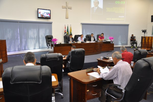Vereadores aprovaram nove projetos durante a sessão