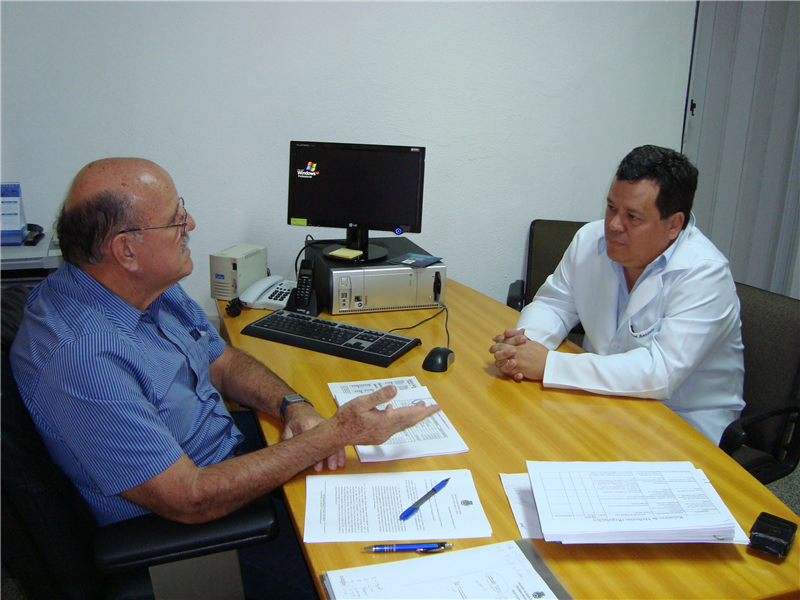 Dr. José reitera pedidos feitos à Prefeitura durante reunião com secretário de Saúde