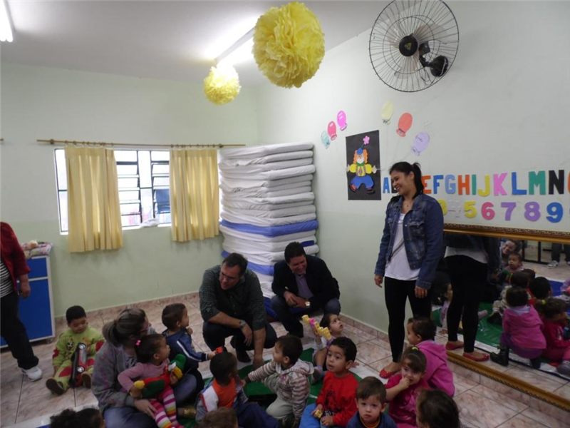 Antônio da Loja acompanhou inauguração de nova sala na Emei Olímpa Romi