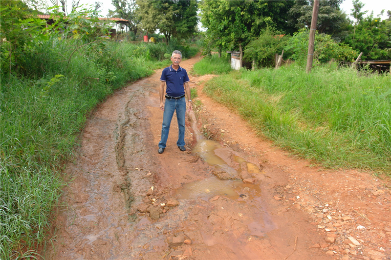 Vereador visitou o bairro de chácaras São Sebastião e solicitou reparos no local