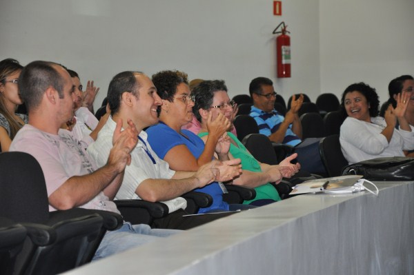 Servidores assistiram hoje a palestra motivacional