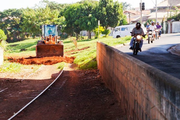 Pinguim vistoriou, hoje pela manhã, obras sob a SP-304